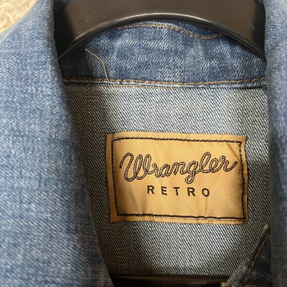 Wrangler Retro Alabama Crimson Tide Trucker Western Denim Jacket Womens Medium - Picture 3 of 9